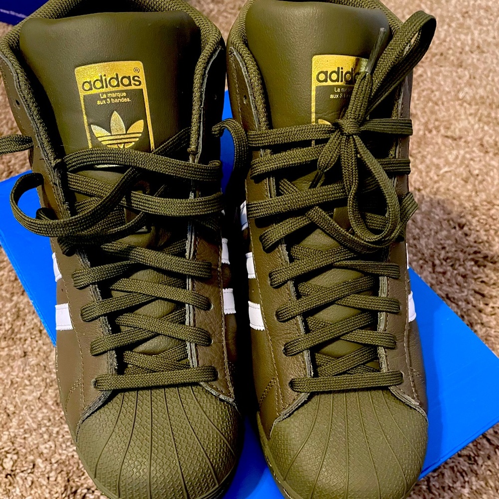 Adidas pro model . Men size 9